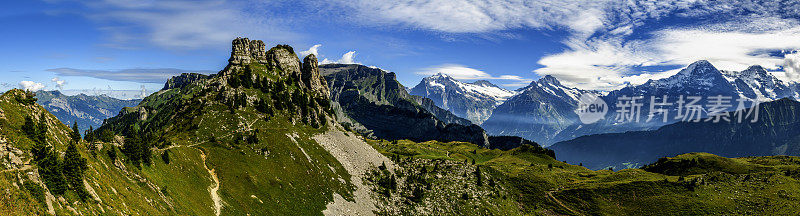 伯尔尼的阿尔卑斯山全景从Schynige Platte - IV